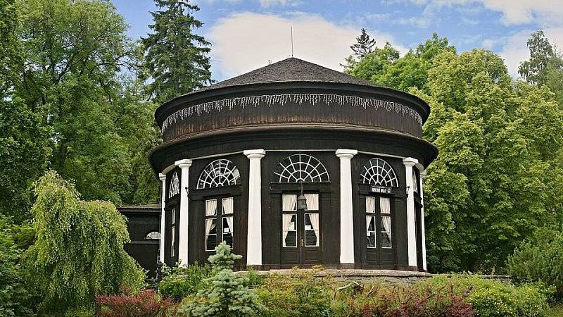 Hudební pavilón V Karlově Studánce