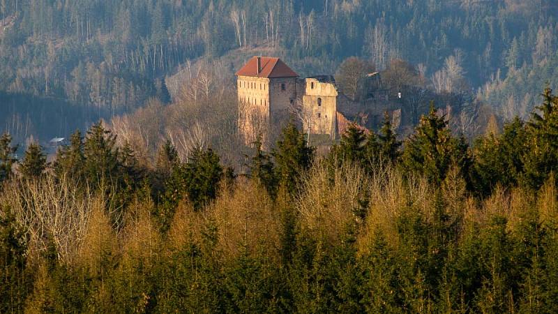hrad Pecka
