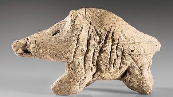 Kanec, hliněná figurka, neolitu, Sarab, Národní muzeum Íránu