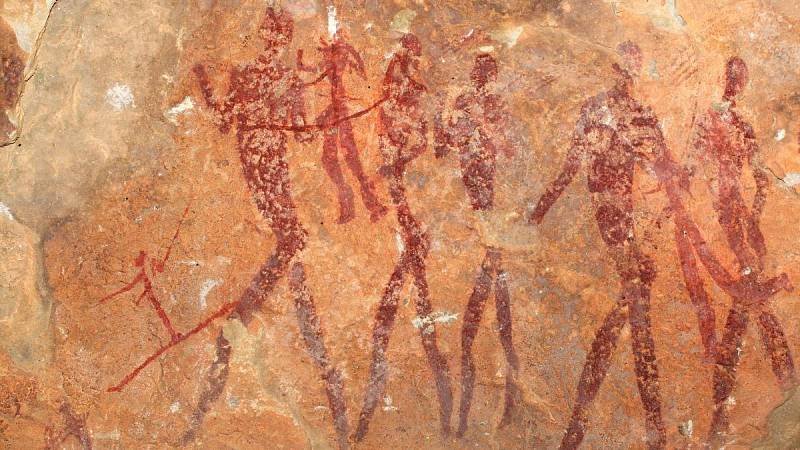 Skalní malba Křováků (Sanů) zobrazující lidské postavy, Jižní Afrika