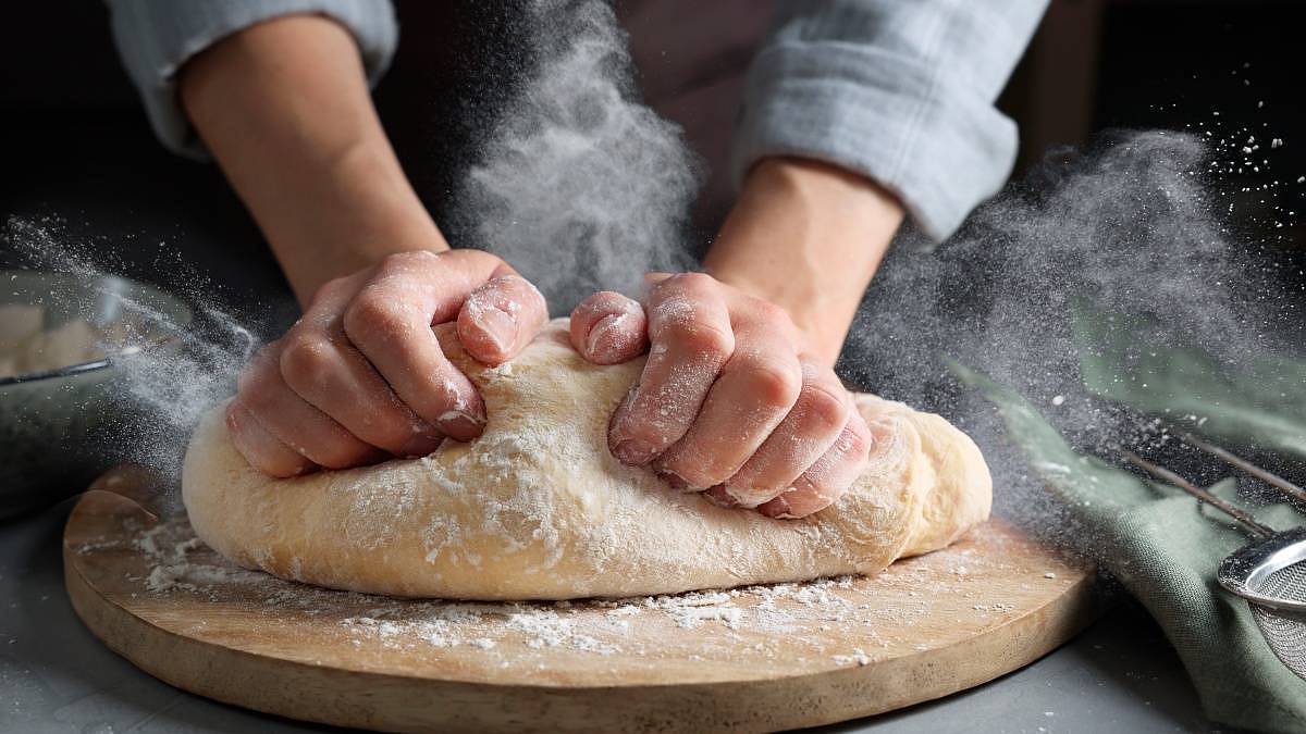Kolik kvasnic patří na 1 kg mouky: Jednoduchá pomůcka vám usnadní spoustu práce v kuchyni