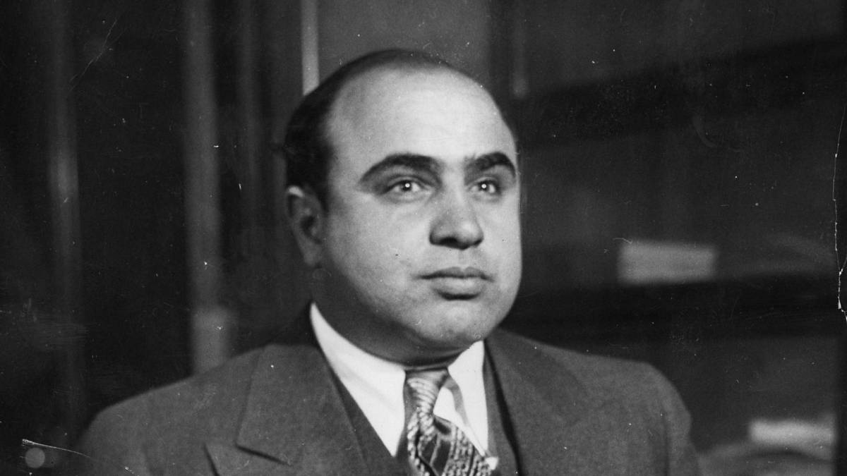 Al Capone si dal od zločineckého života přestávku a stal se účetním ve stavební firmě. Proč se tak stalo a co bylo dál?