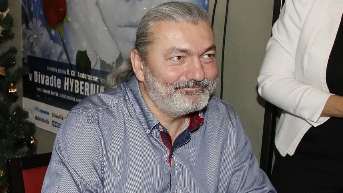 Otestujte své znalosti hudebních hitů roku 1996: Kvíz plný nostalgie