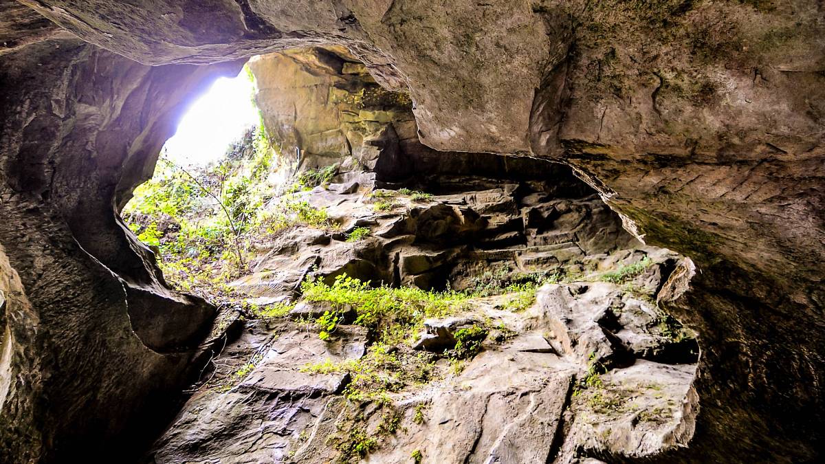 Tato tajemná jeskyně na Moravě děsí i zkušené speleology: Co se v ní skutečně skrývá?