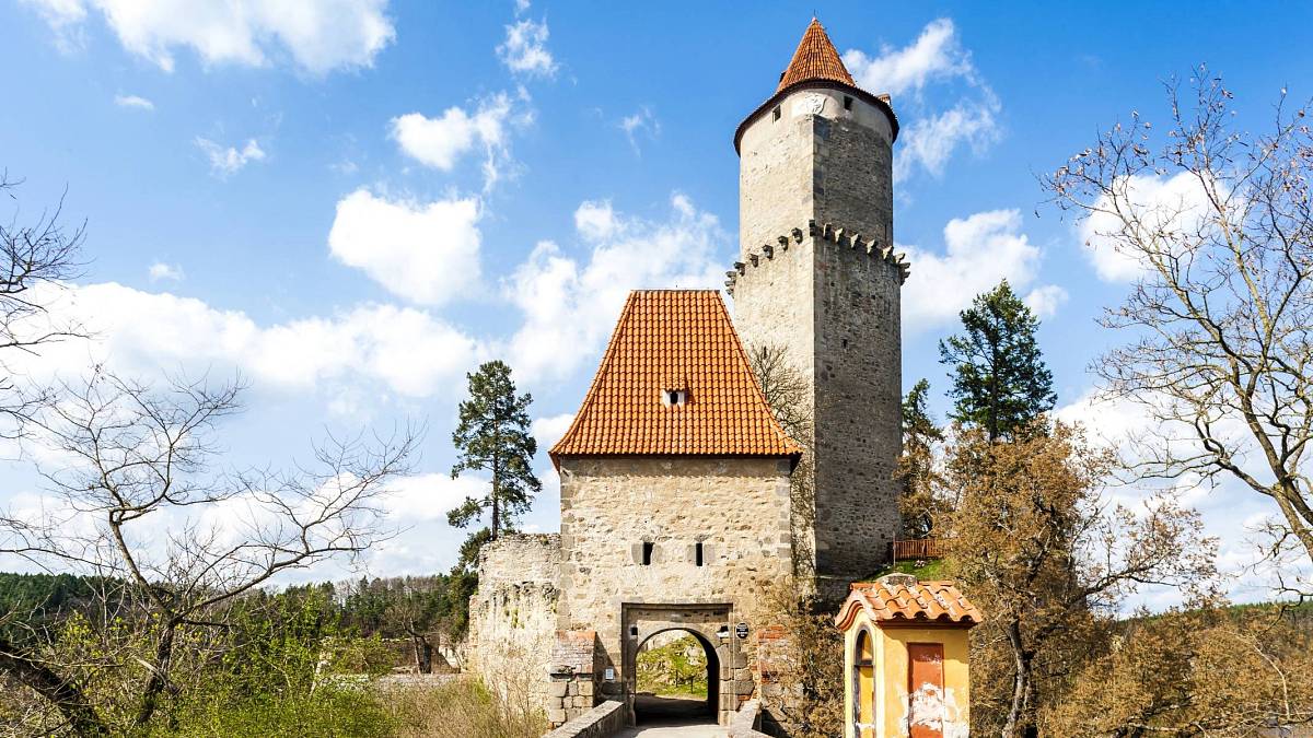 Něco tam není v pořádku. Lidé varují před zvláštní energií