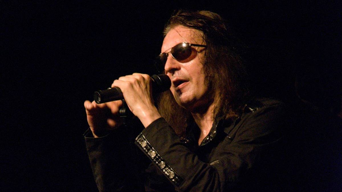 Proměna, která vhání slzy do očí: Známý český rocker potřebuje pomoc od druhých