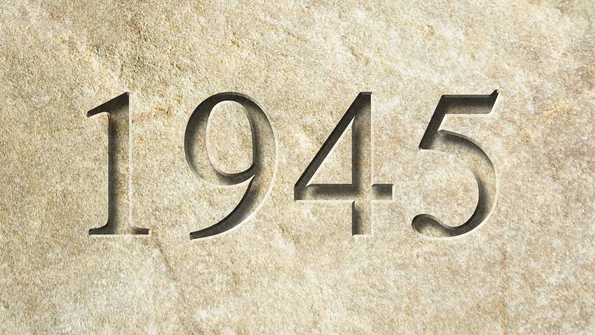 Rok 1945 znamenal konec i začátek. Česká města vstala z trosek a začal nový boj