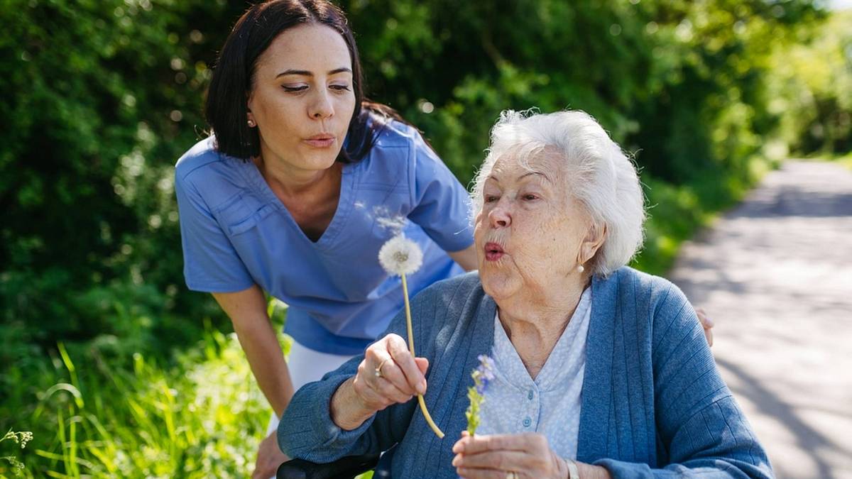 Tato novinka potěší statisíce seniorů. Letní termín důchodů se mění