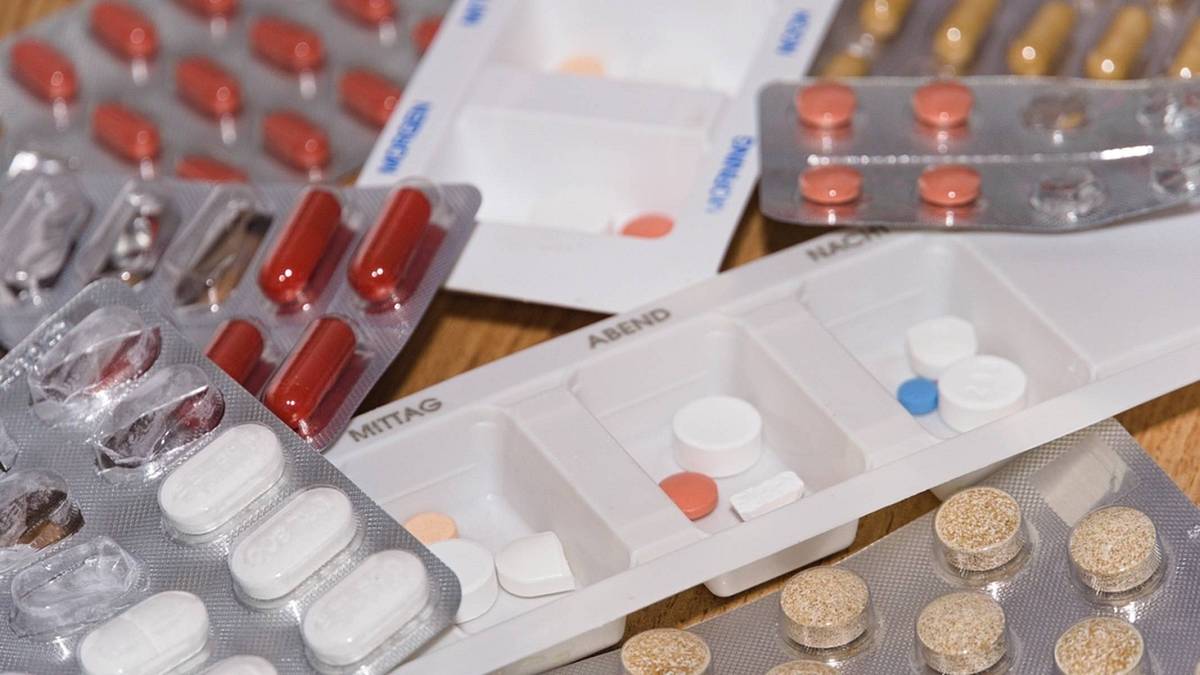 Léky zdarma pro seniory. Pokud je vám 65+, lékárny vám to možná tají