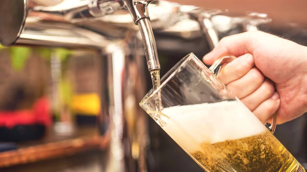 Hospodský kvíz: 10 otázek, 6 piv a hlava jako pátrací balón