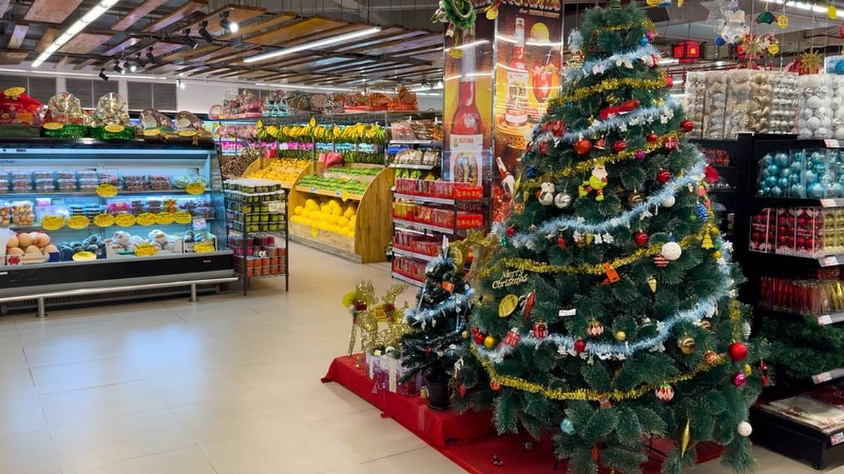 Supermarkety sází na máslo a exotické ovoce