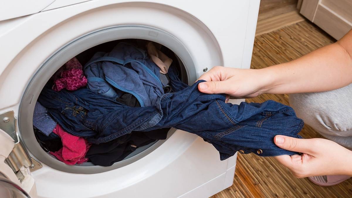 Kondicionér a dětský šampon: Nečekaní pomocníci proti sraženému prádlu
