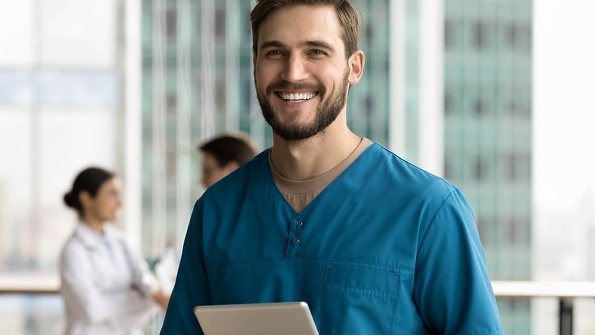 Platy ve veřejném sektoru se zvyšují: Výše se liší podle profese a praxe