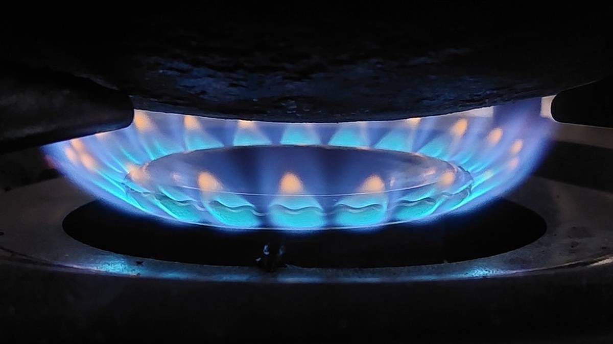 Zkontrolujte smlouvy na energie: Bez fixace můžete zaplatit tisíce navíc