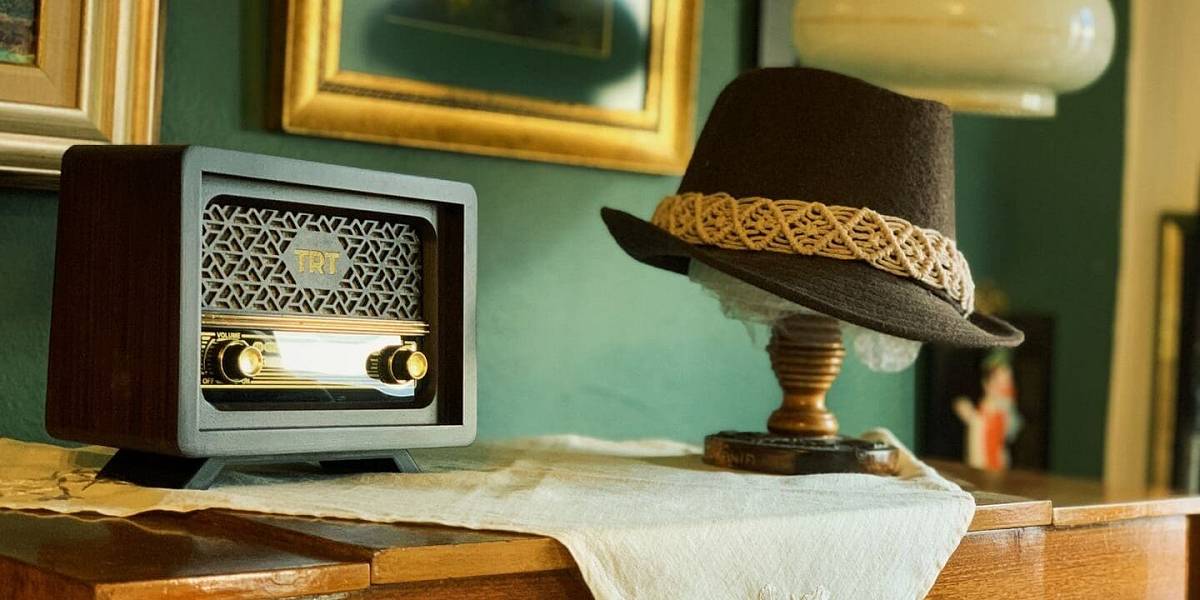 Toto staré československé rádio rozhodně nevyhazujte. Dnes má pro sběratele cenu 4000 Kč