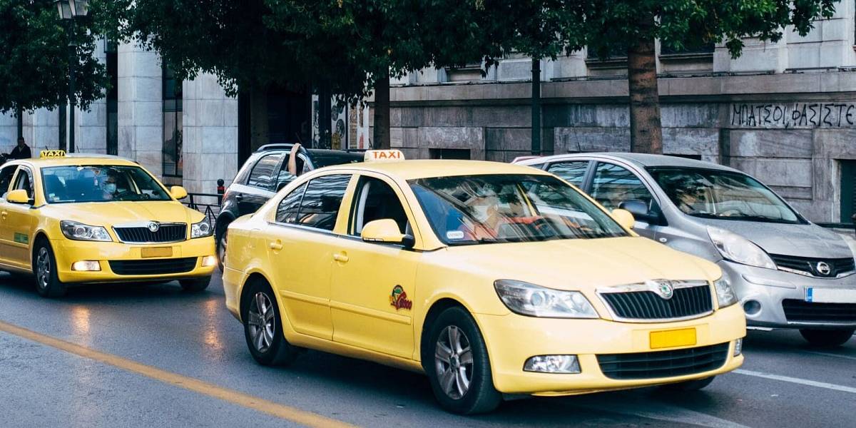 Kolik bere pražský taxikář oficiální plat? Suma překvapila i samotné odborníky