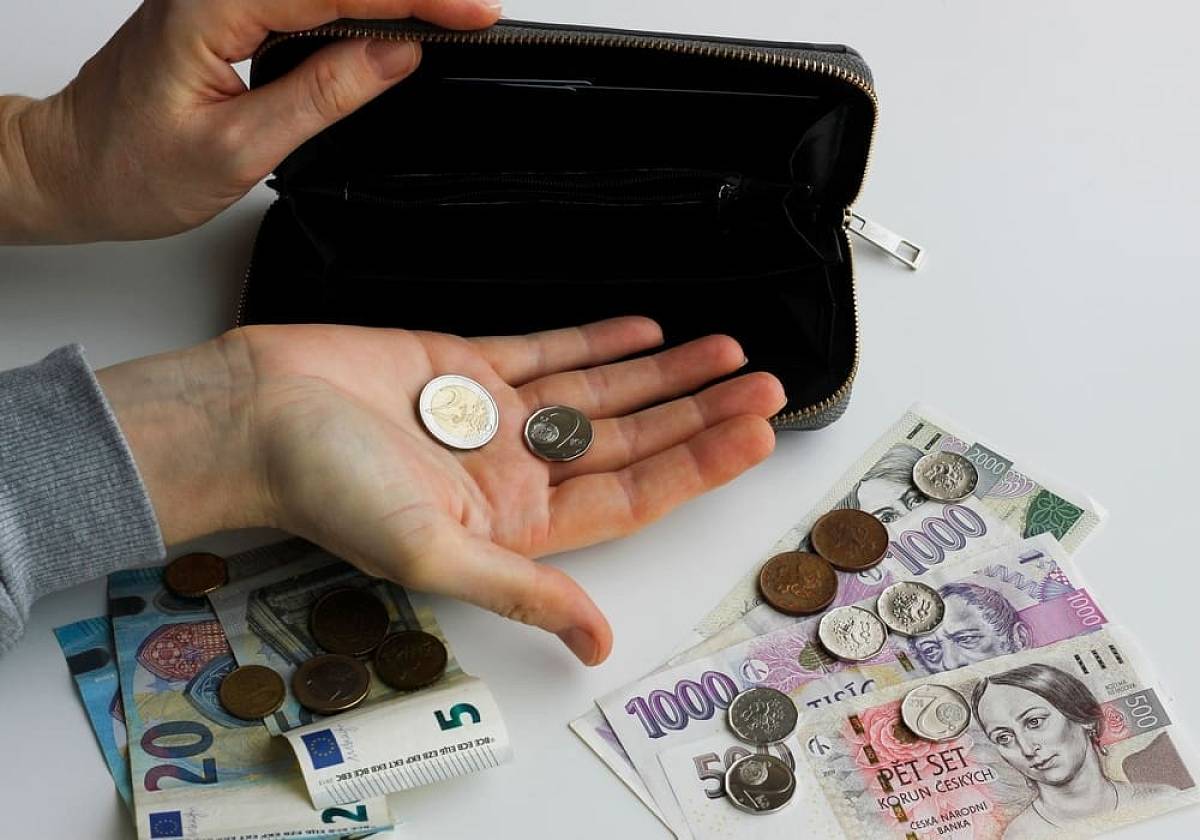Střední třída už není pro každého. Rozhodují nejen příjmy, ale i finanční stabilita
