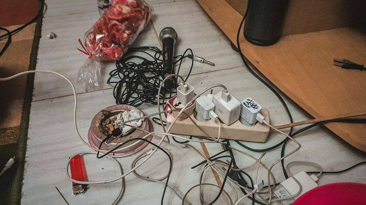 Kolik spotřebičů můžete připojit k jedné prodlužovačce. Češi chybují a riskují požár