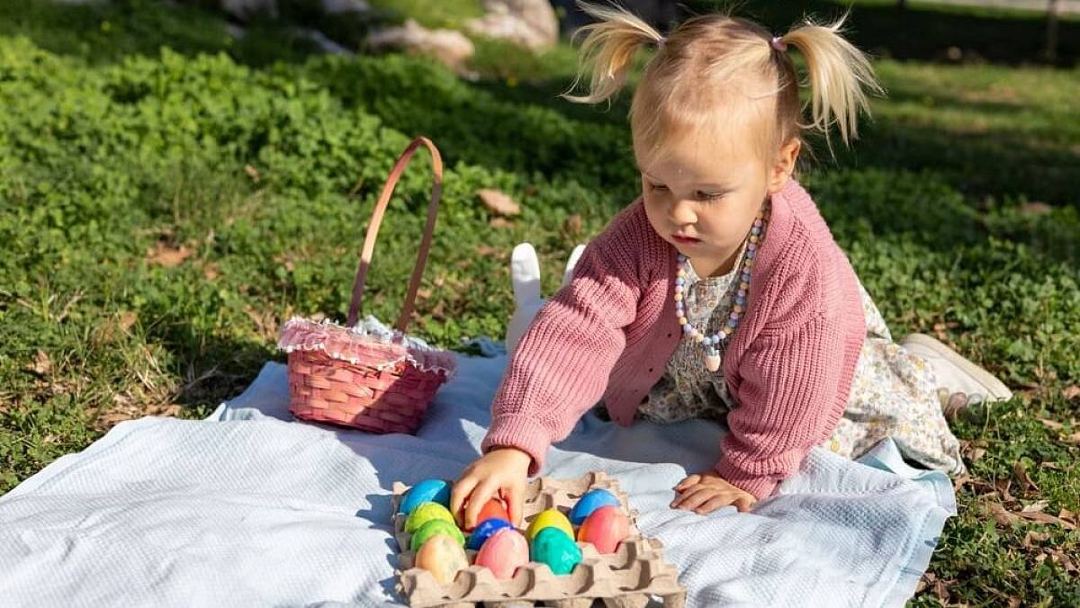 Velikonoční pondělí se blíží: Velké obchody budou muset podle zákona zůstat zavřené