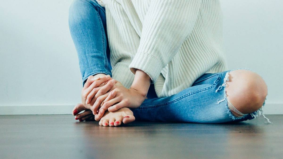 Chodidla jako smyslový orgán: Chůze naboso doma zlepšuje rovnováhu a aktivuje mozek