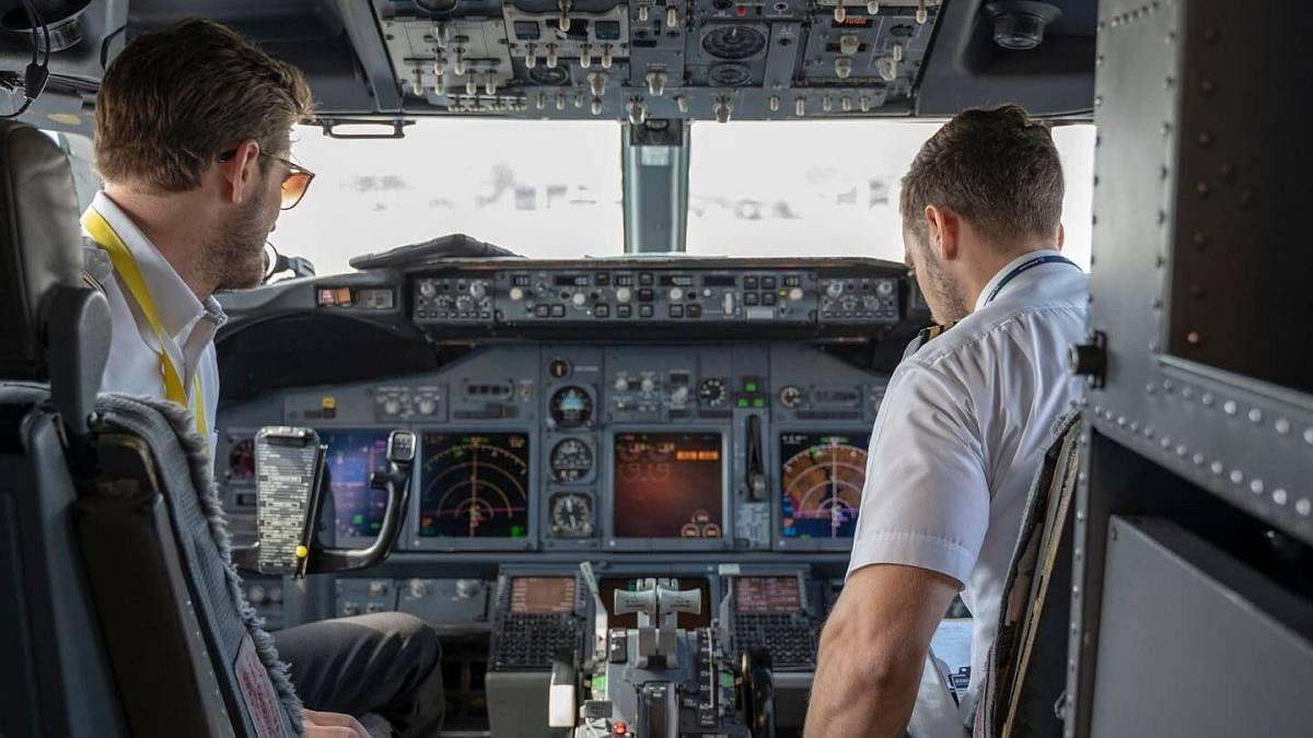 Kolik berou piloti dopravních letadel a letušky? Suma vám vyrazí dech!
