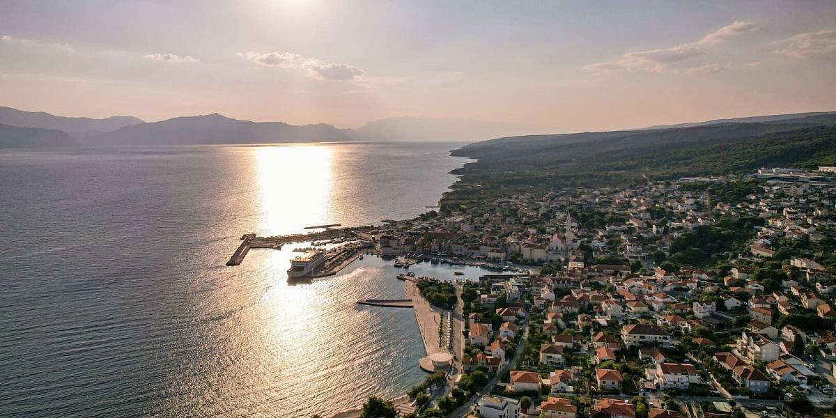 Apartmán už za 50 eur na noc, káva za euro a oběd za 5: Toto je nejlevnější a přitom nejkrásnější destinace na Jadranu