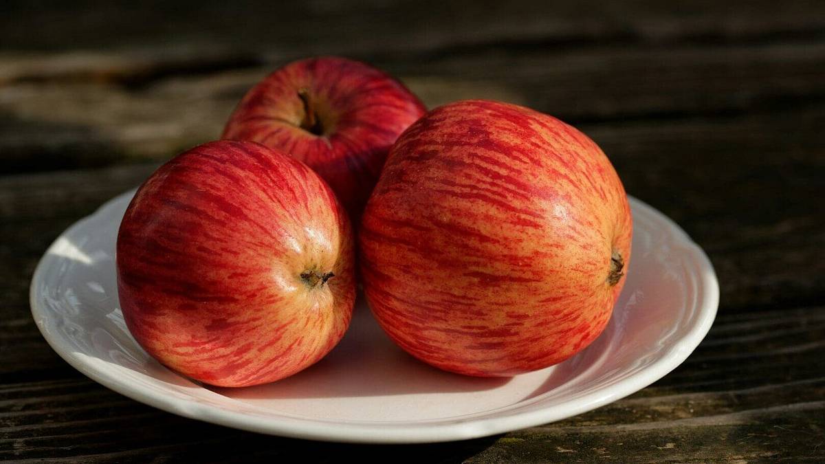 Každý den jedli jablka. Pak přišly výsledky jejich krevních testů