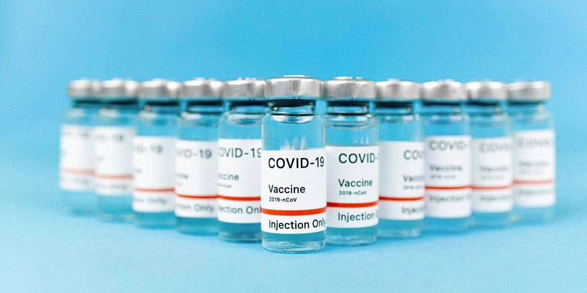 Vědci znovu přezkoumali covidové vakcíny. Došli k radikálnímu závěru