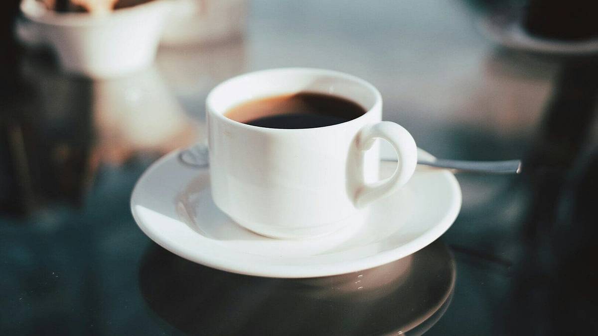 Jednoduchá metoda, která nezklame: French press umožňuje plnější a stabilní chuť kávy