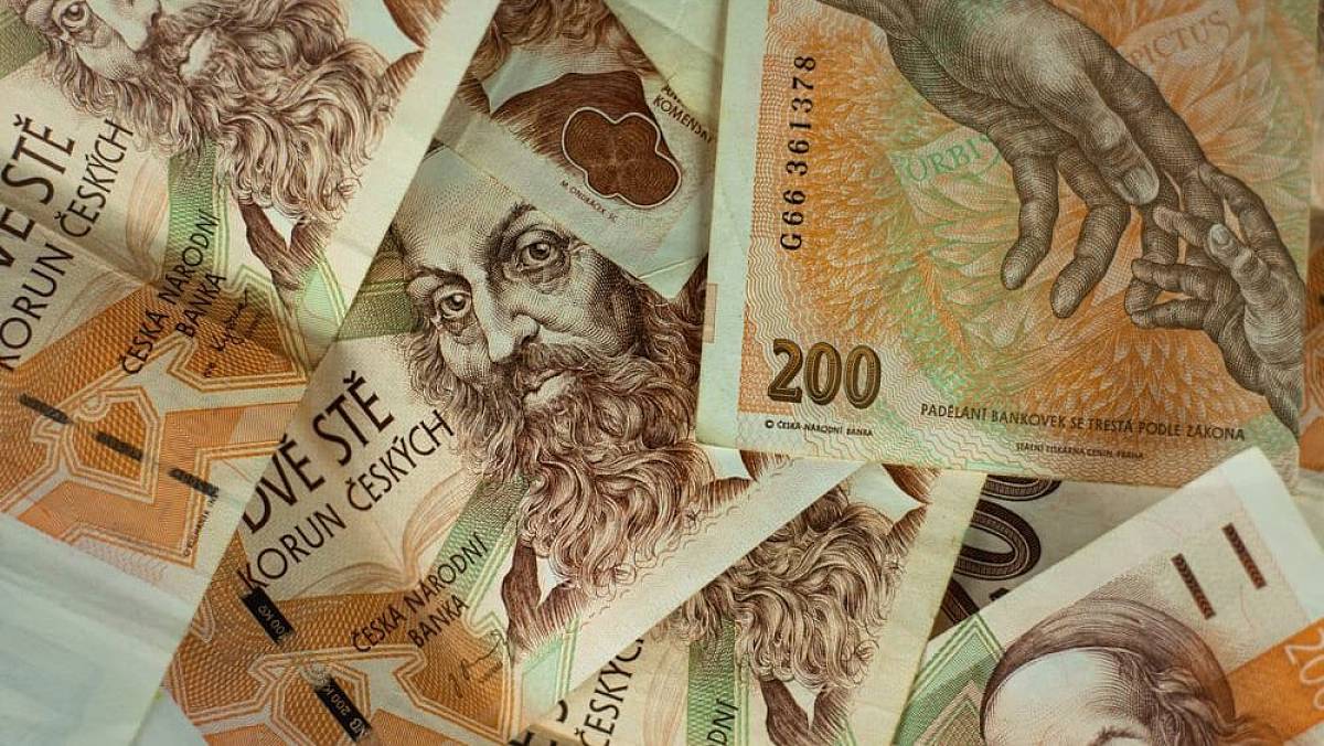 Změny v sociálních dávkách: Úřady budou ověřovat naspořené peníze