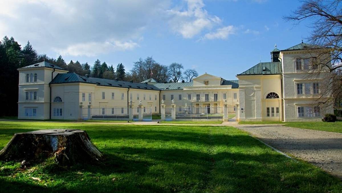 Dětské lázně v Česku: Kynžvart využívá mikroklima pro léčbu dýchacích potíží