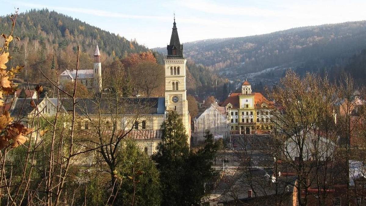 Kraslice na hranici změny: Město se potýká s exekucemi i odlivem obyvatel