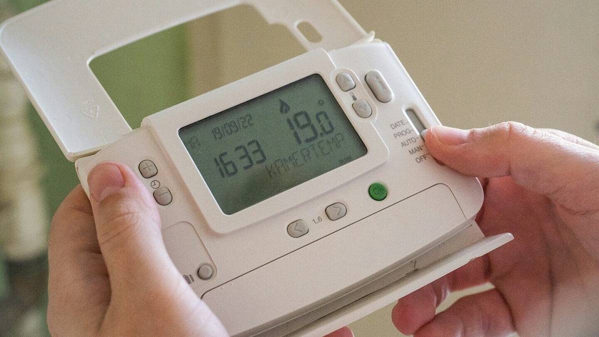 ČEZ rozdá milion elektroměrů zdarma. Máte nárok i Vy?