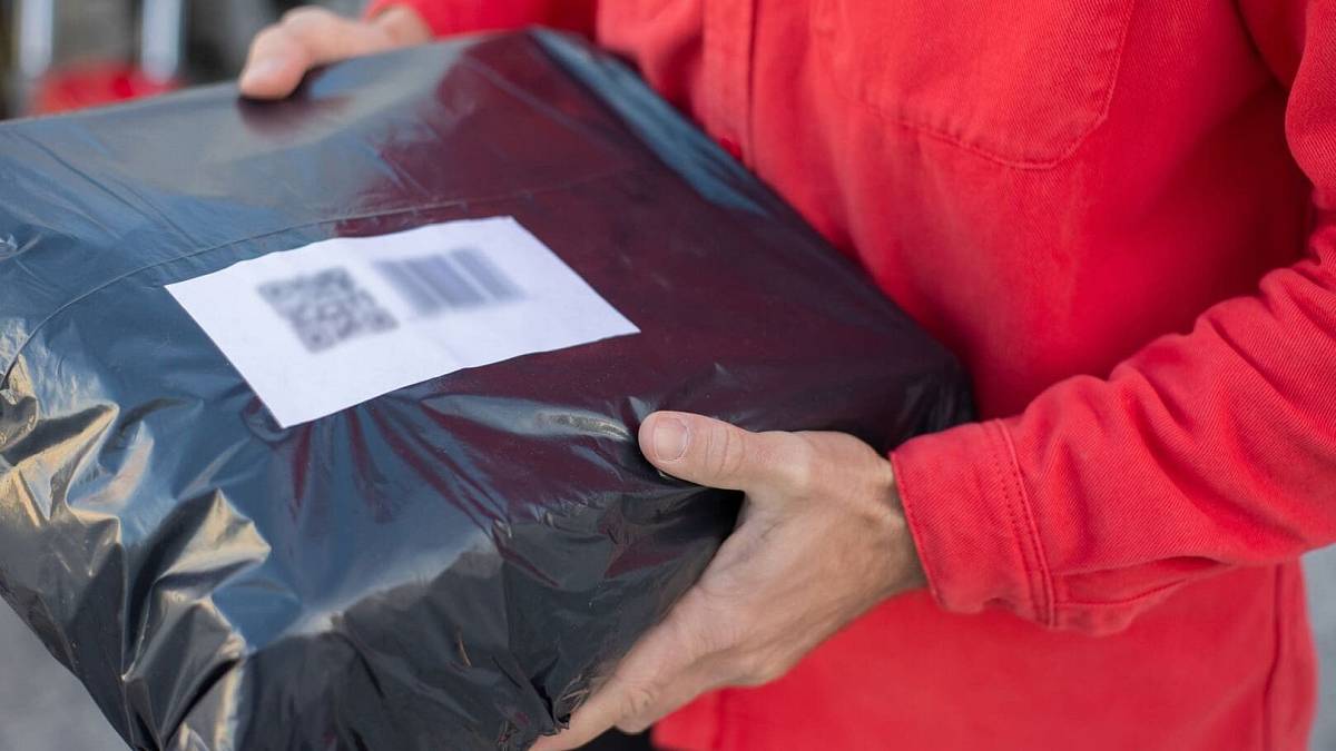Před Vánoci očekává Česko další vlnu podvodů: Tento druh balíčků od přepravců nepřebírejte