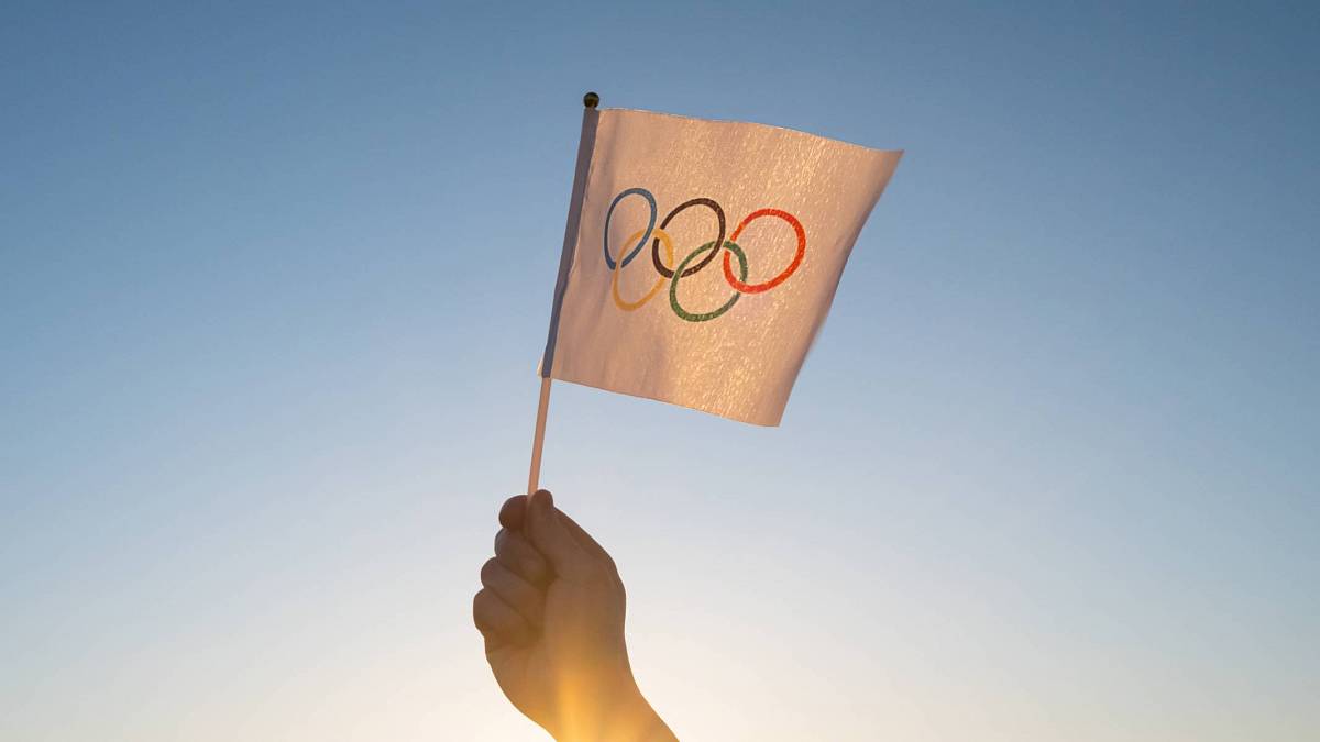 „Někdo by měl říct Ralphu Laurenovi a kanálu NBCOlympics, že team USA nejsou jen běloši.“ Kritika amerického olympijského oblečení