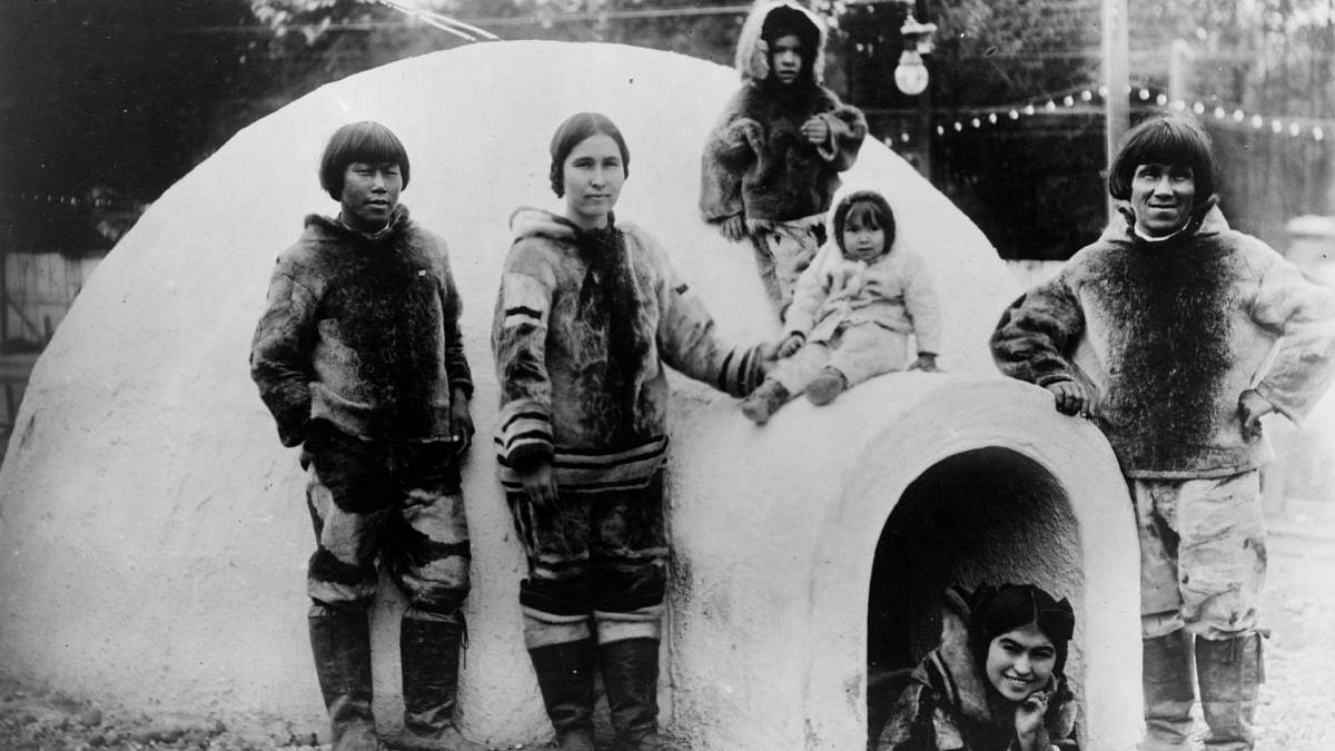 Když můj otec zesílil natolik, aby zbil dědečka, konečně obnovil rovnováhu sil aneb Mezigenerační trauma Inuitů jako po holokaustu