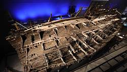 Okolo záhadného potopení lodi Mary Rose dodnes koluje řada teorií. Tajemství odhaluje nový dokument