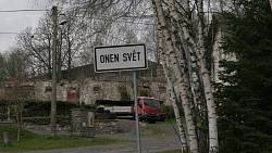 Na Onen Svět už za života a hned potom na Šukačku? Tyto názvy českých obcí vás pobaví