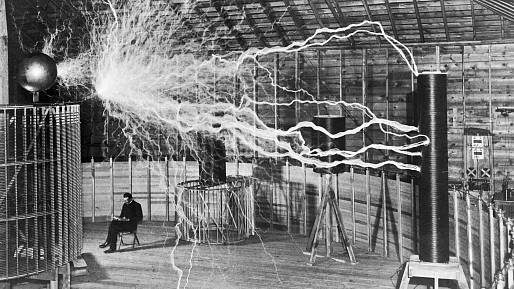 Nikola Tesla a pyramidy, neobvyklé spojení. Vědec měl teorii, že elektromagnetismus s pyramidami souvisí