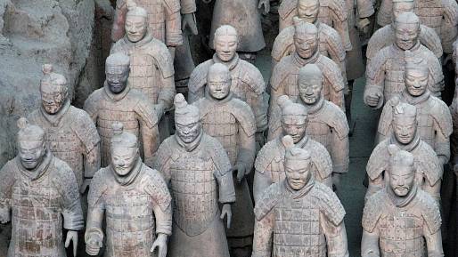 Terakotová armáda hlídá celá tisíciletí čínského císaře