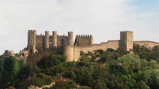 Ikonický hrad Castelo de Óbidos, portugalský klenot byl svědkem porážky Napoleona, ale i místem soukromí a odpočinku panovníků