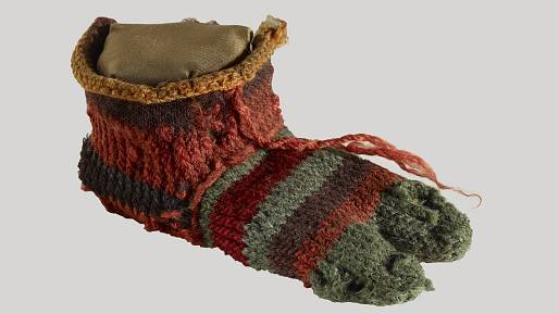 První pletená ponožka v dějinách patřila dítěti ze starého Egypta. Našla se na skládce