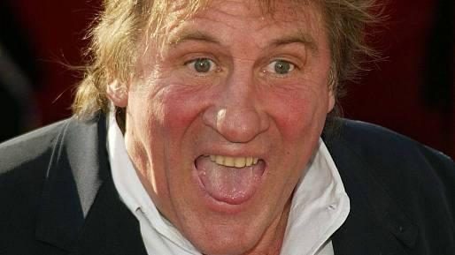 „Na mě ani na Putina v patnácti by si nikdo nevsadil ani penny,“ říká Gerard Depardieu, který pomáhal na svět všem svým sourozencům