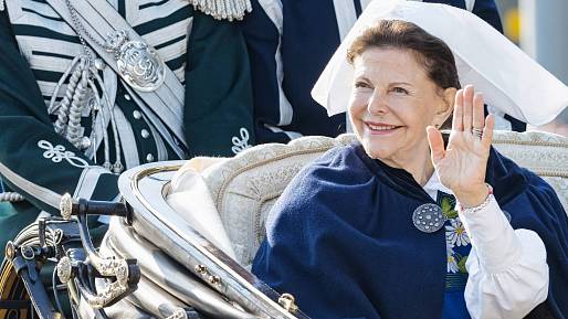 Léta páně 1988: Švédská královna Silvia brázdila sjezdovku ve 36 let staré kombinéze