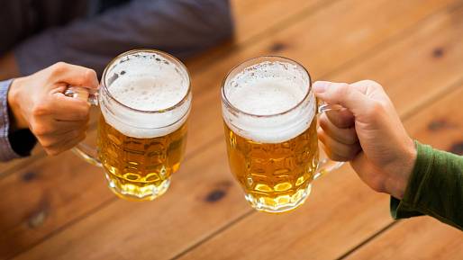 Hospodský kvíz: Jsi encyklopedie u piva, nebo jen milovník tekutého chleba? Tento kvíz tě proklepne