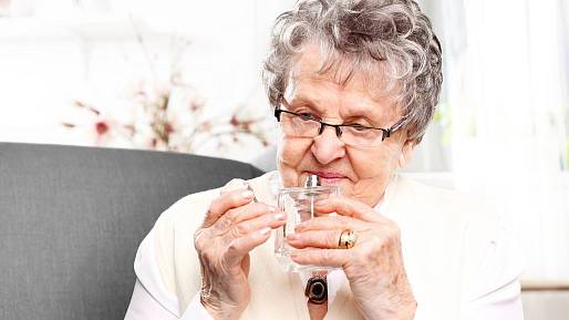 Parfémy, který voní jako ty nejdražší, za zlomek ceny. Trik odhalily české seniorky