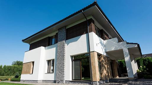 Vítejte v Česku: Načerno postavený dům nikdo neřeší, sousedi jen tiše zuří