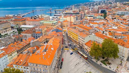Oblíbená destinace je teď dostupná vlakem. Z Česka se tam dostanete bez přestupu