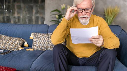 Hněv důchodců 65+ dramaticky narůstá: jak dlouho si nechají líbit takto vysoké ceny