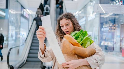 Bez varování a bez slitování. Supermarkety ženou ceny nahoru